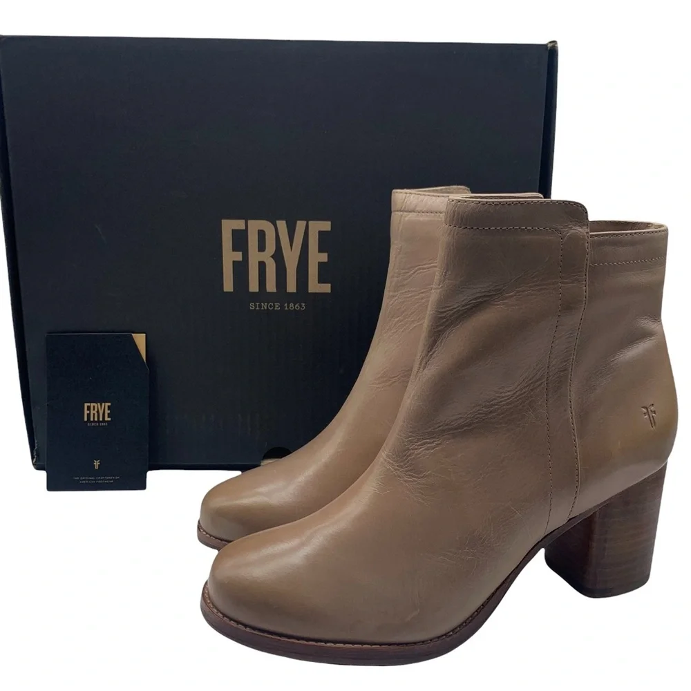 Frye Addie Leather Zip Short Block Heel Ankle Boot in Gray 76759 Size 9.5 NEW